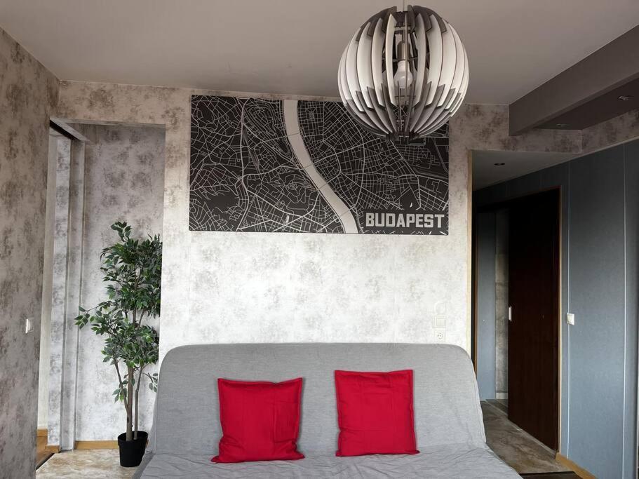 Elegant Rooftop Studio With Shared Terrace And Jacuzzi * Budapesta